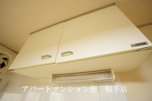 ロンバートトミタⅡの収納