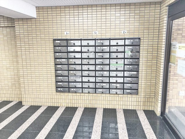 岩井橋ロイヤルハイツの駐車場|岩井橋ロイヤルハイツ