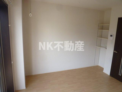 【居間・リビング】 | ウィステリア（八戸ノ里賃貸） | 洋室です