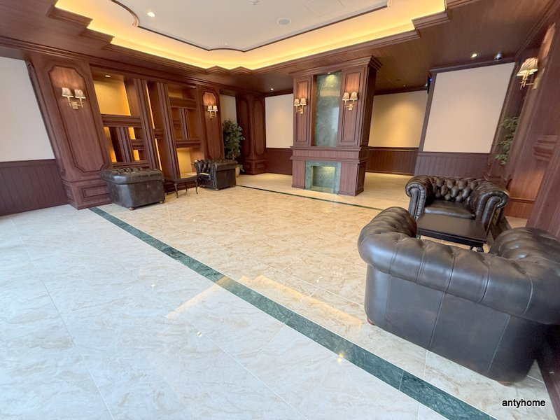 プレジオ江坂2　仲介手数料無料のロビー