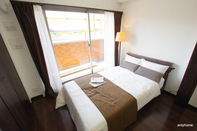 プレジオ江坂2　仲介手数料無料の寝室