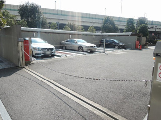 【駐車場】