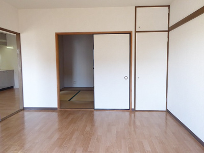  | グレイス参番館