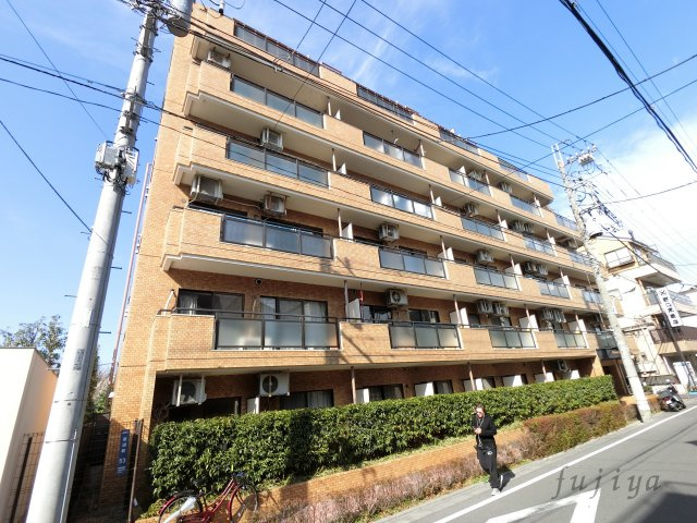 ライオンズマンション本蓮沼の外観|
