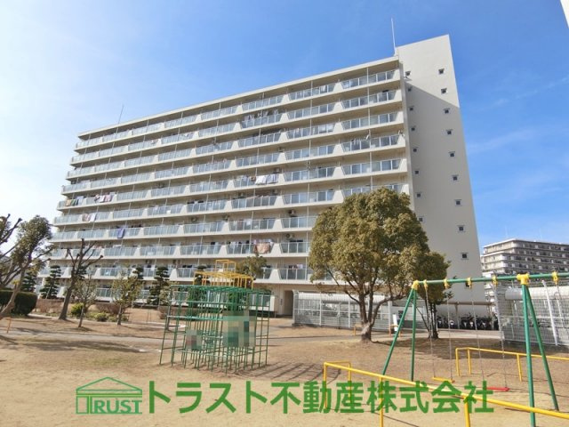 明舞北センタービル3号棟の外観