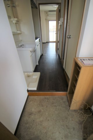 メゾンシティ鷺洲の玄関