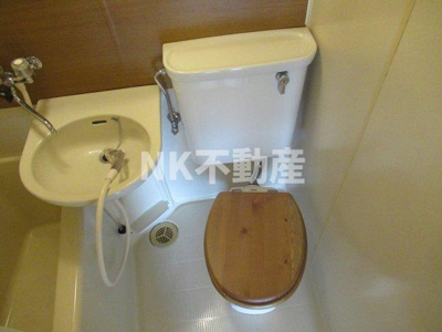 【トイレ】 | F FLAT元町（エフ フラットモトマチ）（河内永和賃貸） | トイレです