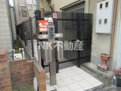 【その他】 | F FLAT元町（エフ フラットモトマチ）（河内永和賃貸） | 正面玄関です