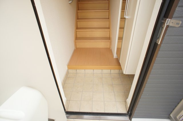 ノイクラールの玄関