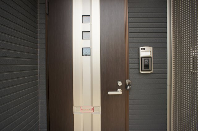 ノイクラールの玄関