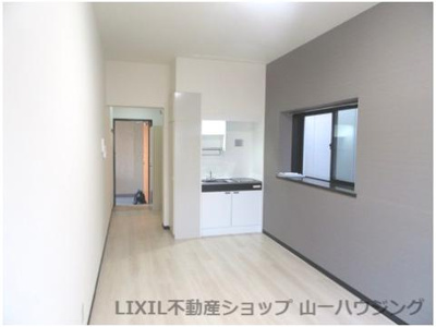 【内装】 | 桜の木ヨシノ