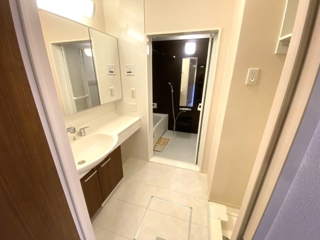 みつばち本町Ⅲ の洗面所