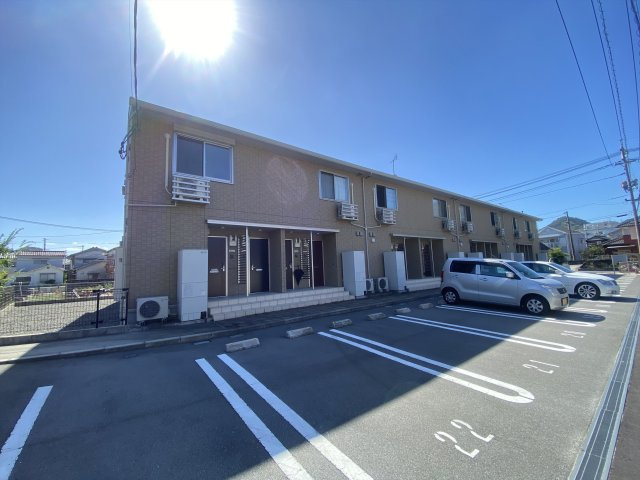 みつばち本町Ⅲ の駐車場