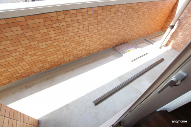 プレジオ江坂2　仲介手数料無料のバルコニー