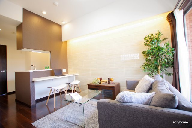 プレジオ江坂2　仲介手数料無料の居間・リビング