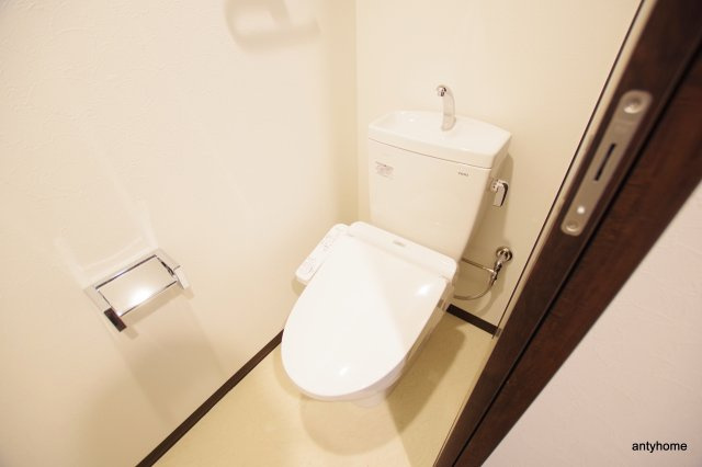 プレジオ江坂2　仲介手数料無料のトイレ