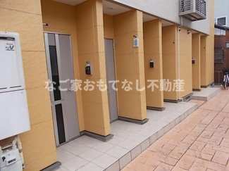 【エントランス】