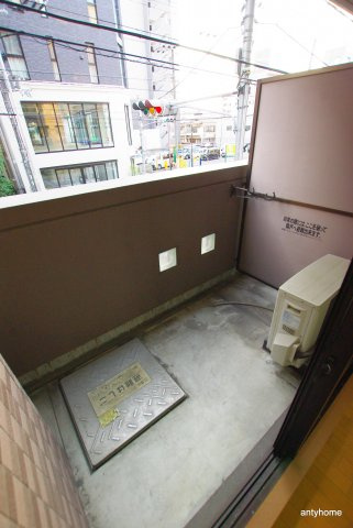 プロシード新大阪City Life　仲介手数料無料のバルコニー