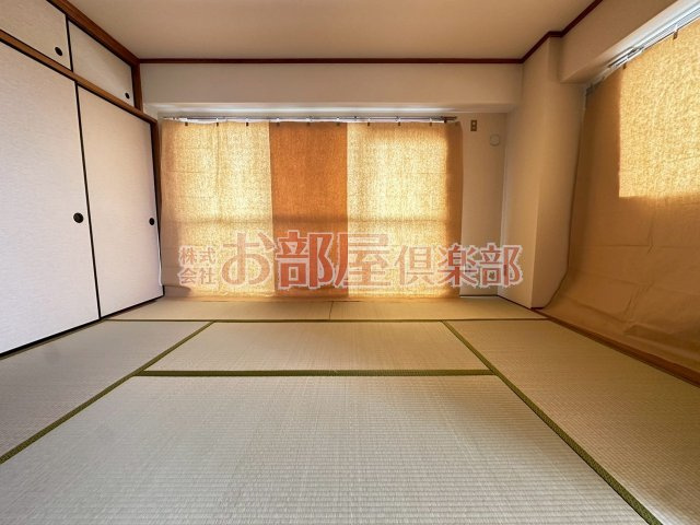 サンライズ荒木駅前の和室|明るい和室です