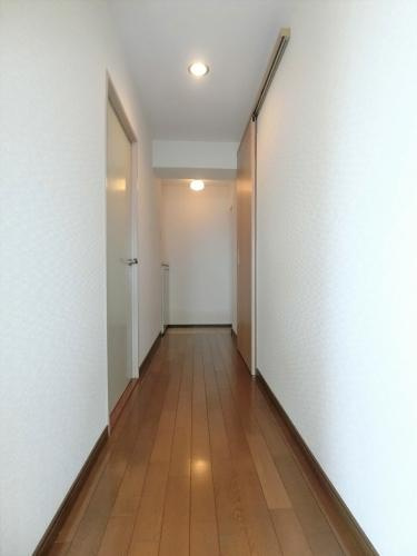 サンライズ荒木駅前の玄関|シンプルで使いやすい玄関です