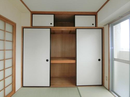 サンライズ荒木駅前の収納|便利な収納スペースです