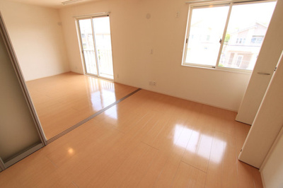 【洋室】 | パセオ真美Ｄ棟 | 落ち着いた色調の洋室です