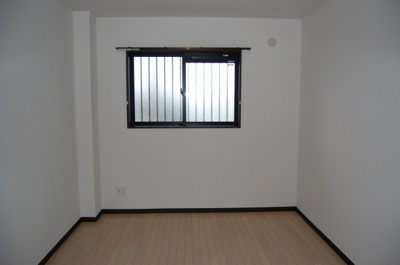 【洋室】 | リバーサイド | ※同建物反転タイプのお部屋