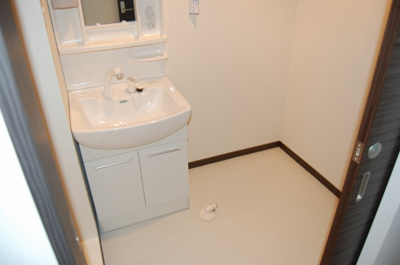 【洗面所】 | リバーサイド | ※同建物反転タイプのお部屋