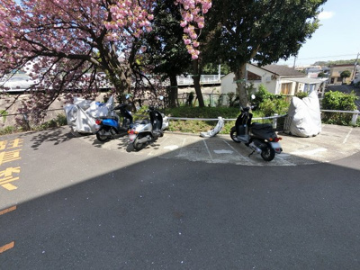 【その他共用部分】 | 菅田住宅1号棟 | バイク置場