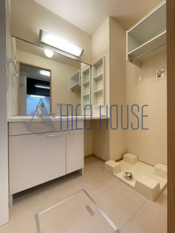 ラフィーネ(北坂戸)の洗面所