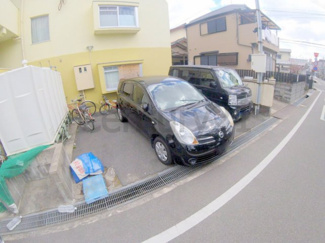 【駐車場】