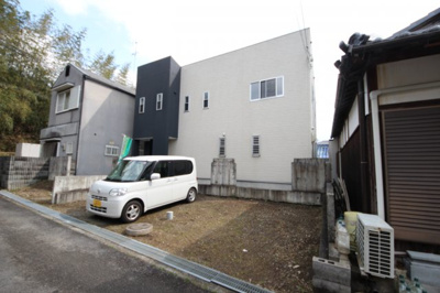 【駐車場】 | 大津市衣川3丁目6-8　中古戸建