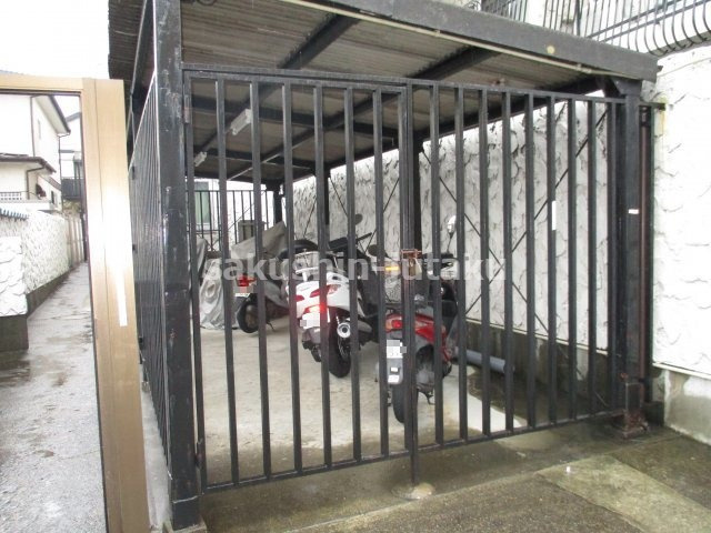 秀和谷津遊園レジデンスのその他共用部分|バイク置場があります