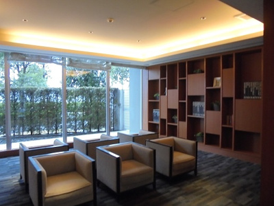 【ロビー】 | パークシティ柏の葉キャンパス二番街A棟 | ホテルの待合室の様です