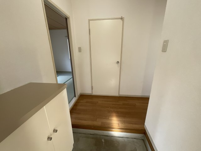 【玄関】 | ヴィレッジ藤原台北町B棟