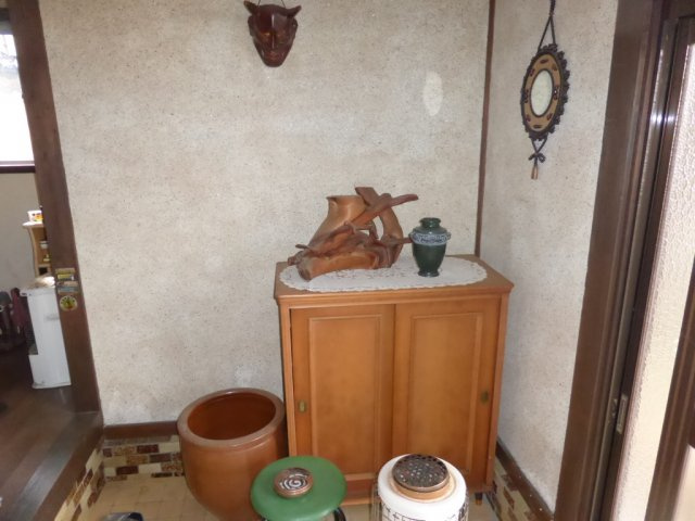 林田中古住宅　３Kの玄関