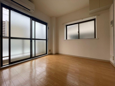 【洋室】 | グルンテープ