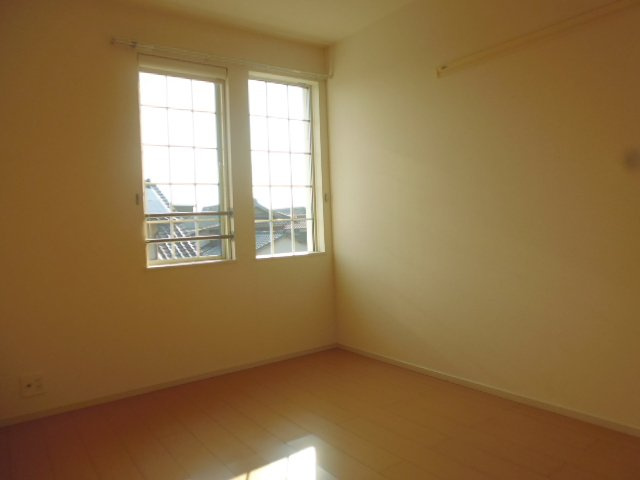 フローレスタタウンＢの洋室