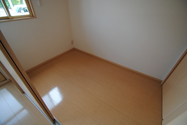 ミカハウスⅡの洋室|内装イメージ：同物件別室