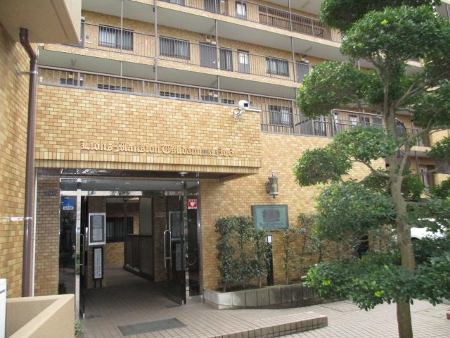 ライオンズマンション津田沼第６　習志野市谷津６丁目　中古マンションのエントランス|落ち着いたエントランスです