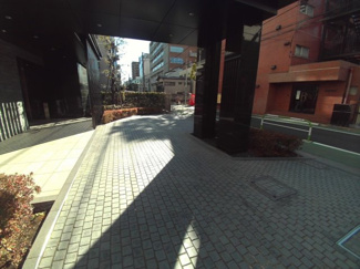 【エントランス】 | 【メゾンカルム本郷】車寄せ付エントランス