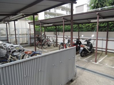 【その他共用部分】 | コスモ宮前平 | 駐輪場・バイク置場