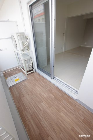 ディアス3　仲介手数料無料のバルコニー
