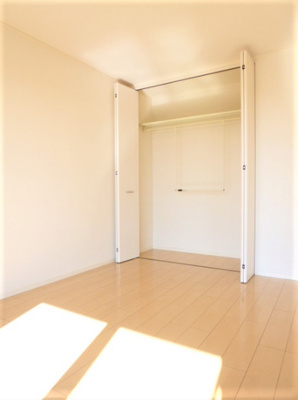 【内装】 | クレシア21 | 使い勝手のいい洋室です