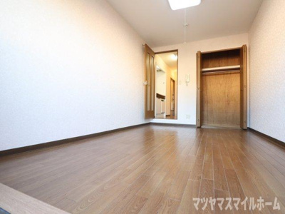 【居間・リビング】 | ランドロードトミオ