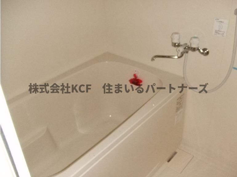 タワーサイドビルの浴室|日々の疲れを癒すお風呂付です
