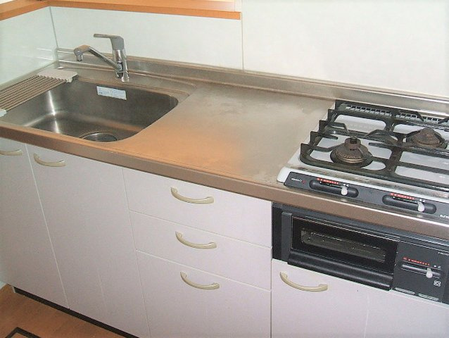 WAKABA21のキッチン|コンパクトなキッチンで掃除もラクラク