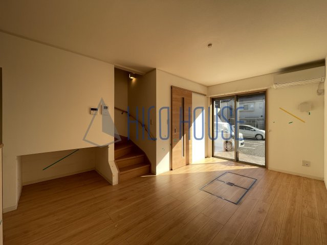 プリエ　ローザ　Ａ号棟の居間・リビング