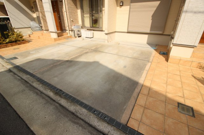 【駐車場】 | メゾン　サンフラワー