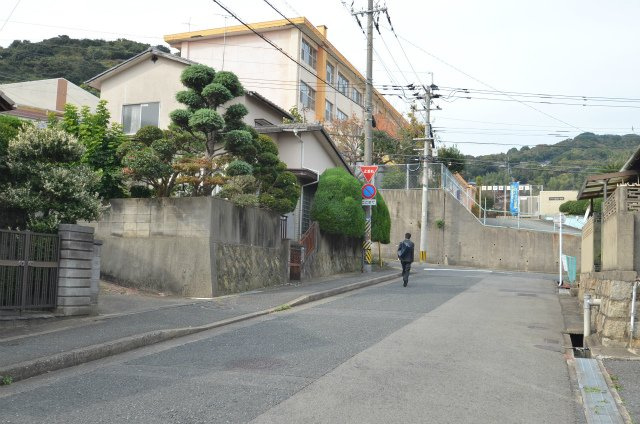 土地　古前二丁目の前面道路含む現地写真